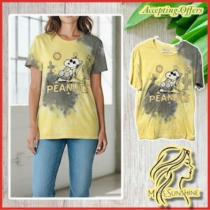 PEANUTS - Sz M - tie dyed short sleeve shirt with Snoopy and Woodstock
